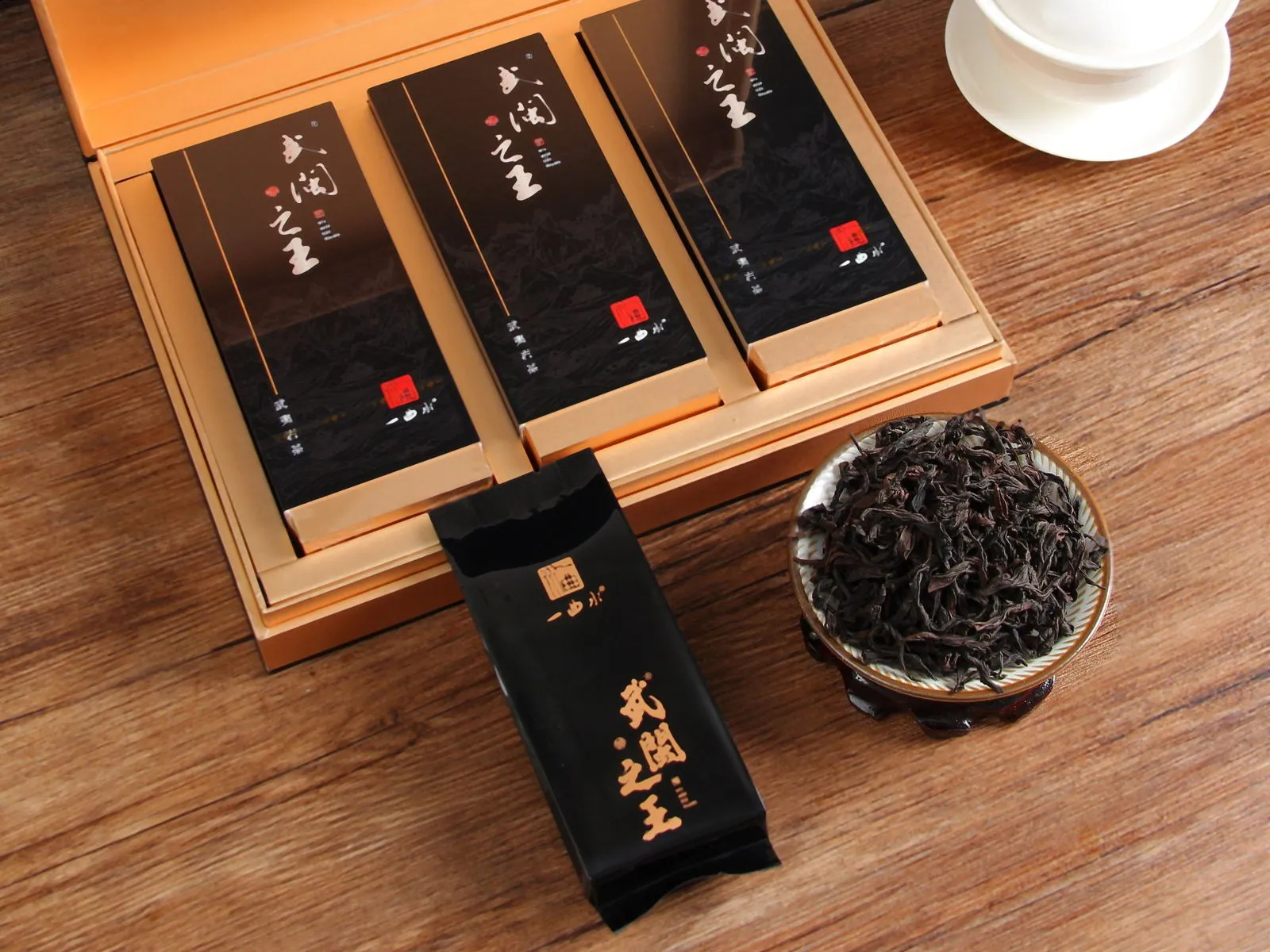 武闽之王® · 三盒礼盒陈列（开盒呈现）